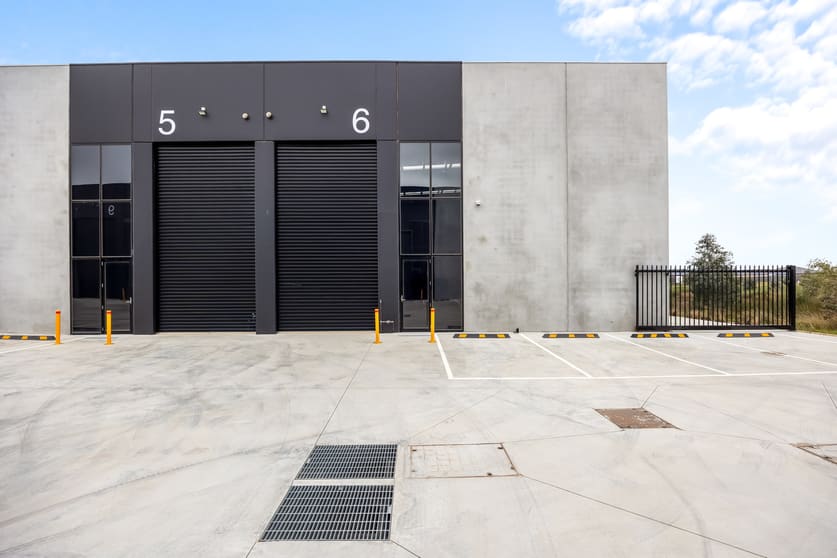 Click to view all images 6/14 Concept Drive Delacombe VIC 3356 - Image 3