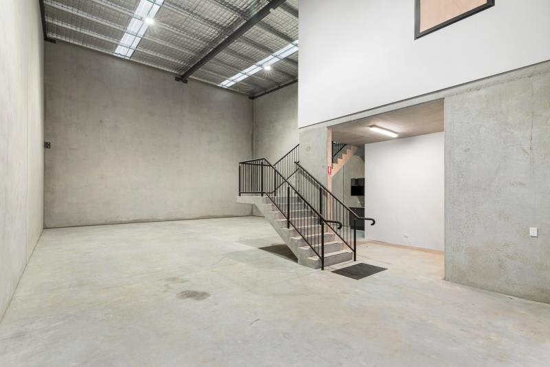 Click to view all images Unit 33/24 Helles Avenue Moorebank NSW 2170 - Image 3