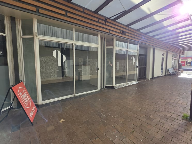 Shop 4/25 - 29 Brisbane Street Tamworth NSW 2340 - Image 2