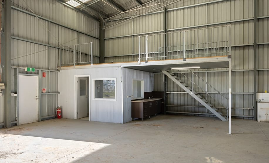 Click to view all images 1086 Nowra Street North Albury NSW 2640 - Image 3