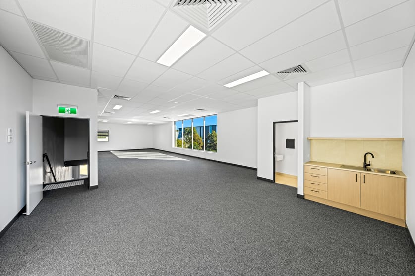 Click to view all images Unit 1/72 Metroplex Place Wacol QLD 4076 - Image 3
