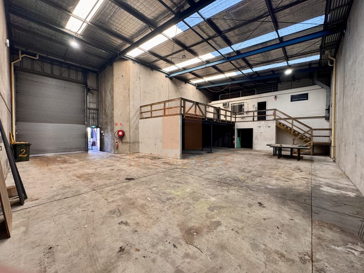 Click to view all images Unit 2/192A Kingsgrove Road Kingsgrove NSW 2208 - Image 2