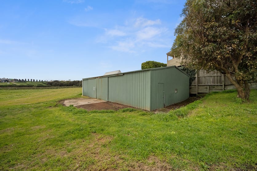 Click to view all images 22 Elliott Street Warrnambool VIC 3280 - Image 2