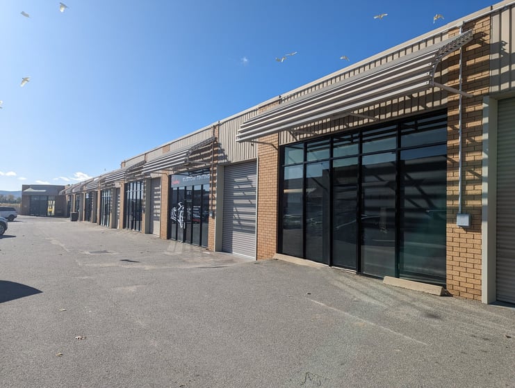 Click to view all images 11/157 Gladstone Street Fyshwick ACT 2609 - Image 1