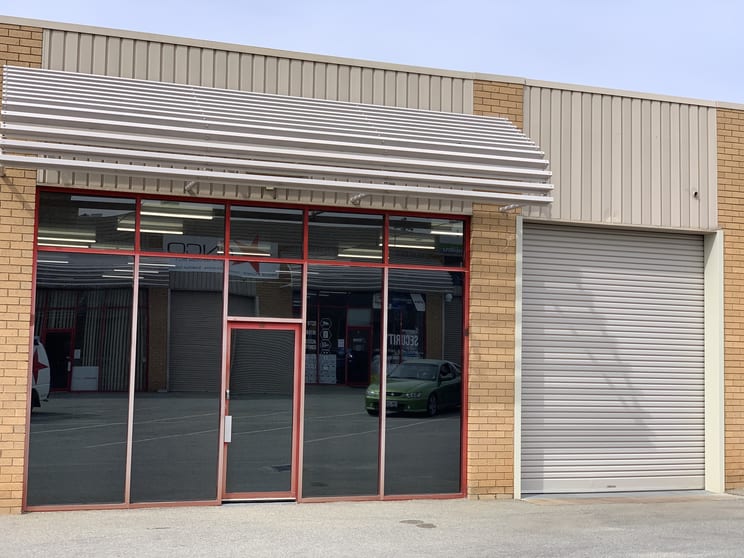 Click to view all images 11/157 Gladstone Street Fyshwick ACT 2609 - Image 2