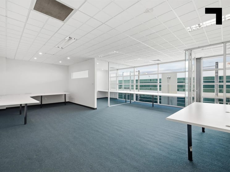Click to view all images 23/3 Westside Avenue Port Melbourne VIC 3207 - Image 2