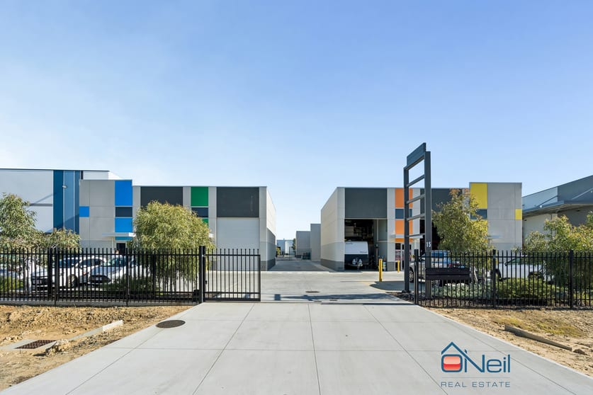 Click to view all images 8/15 Archimedes Drive Forrestdale WA 6112 - Image 2