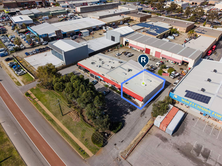 Click to view all images 4/12 Buckingham Drive Wangara WA 6065 - Image 1