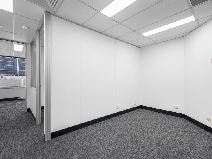 Click to view all images 34/10 Benson Street Toowong QLD 4066 - Image 3