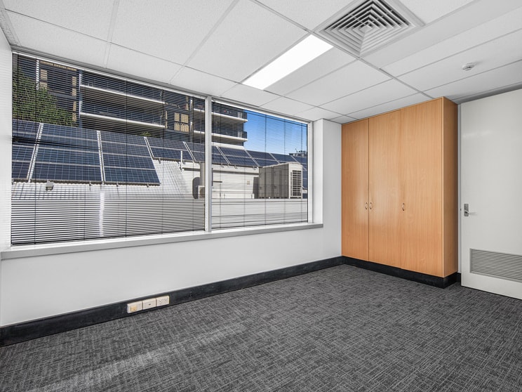 Click to view all images 34/10 Benson Street Toowong QLD 4066 - Image 5