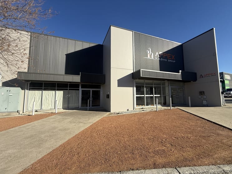 Click to view all images Unit 3/4 Pelle Street Mitchell ACT 2911 - Image 2