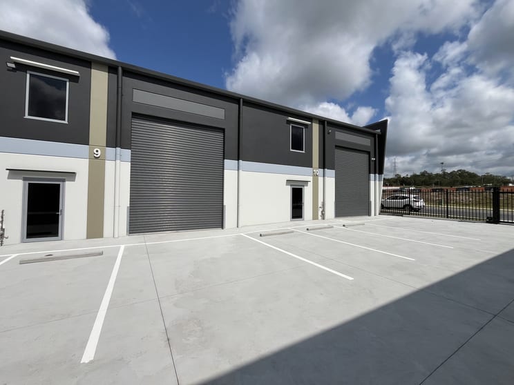 Click to view all images Unit 9/99 Wongawallan Drive Yarrabilba QLD 4207 - Image 1