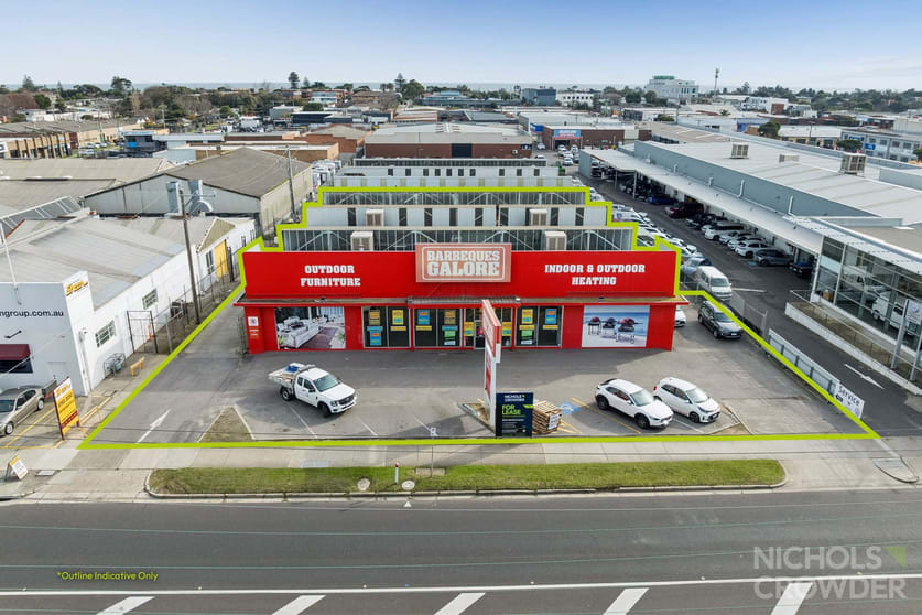Click to view all images 106 Dandenong Road West Frankston VIC 3199 - Image 1