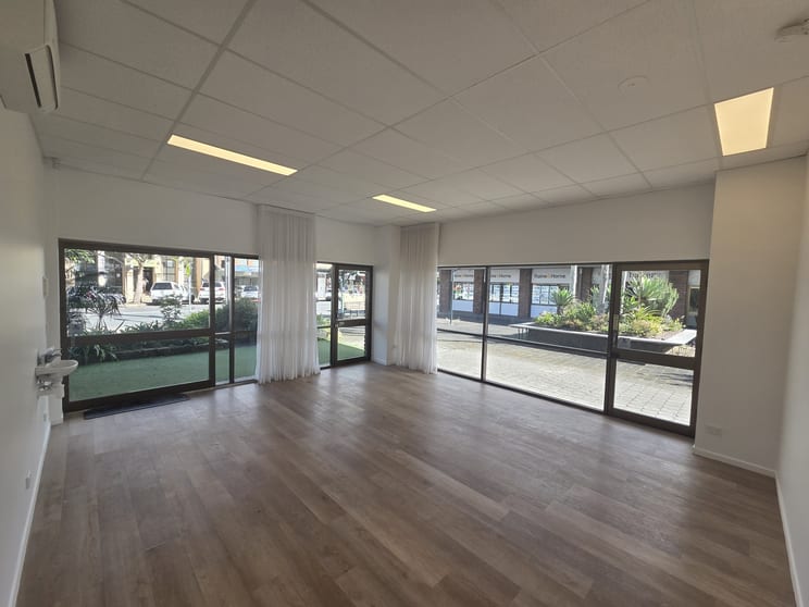 Click to view all images Shops 10, 11 & 12/41-45 Murwillumbah Street Murwillumbah NSW 2484 - Image 1