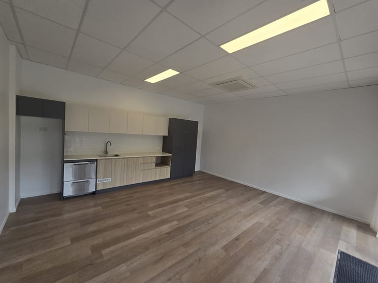 Click to view all images Shops 10, 11 & 12/41-45 Murwillumbah Street Murwillumbah NSW 2484 - Image 3