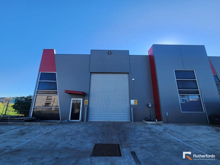 Click to view all images 4/12 Hammer Court Hoppers Crossing VIC 3029 - Image 1