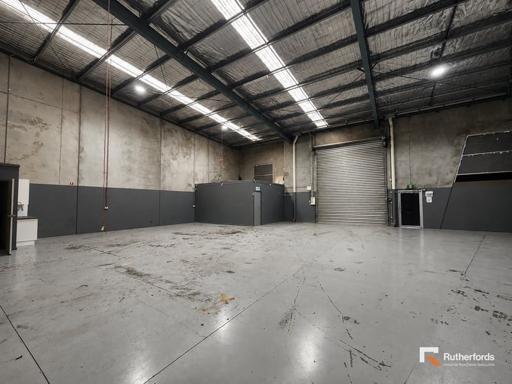 Click to view all images 4/12 Hammer Court Hoppers Crossing VIC 3029 - Image 2