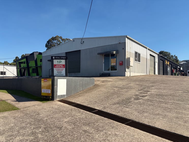 1/6 Sydal Street Caloundra QLD 4551 - Image 1