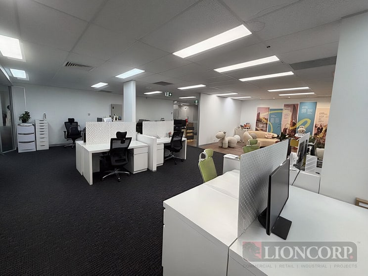 Click to view all images Underwood QLD 4119 - Image 3