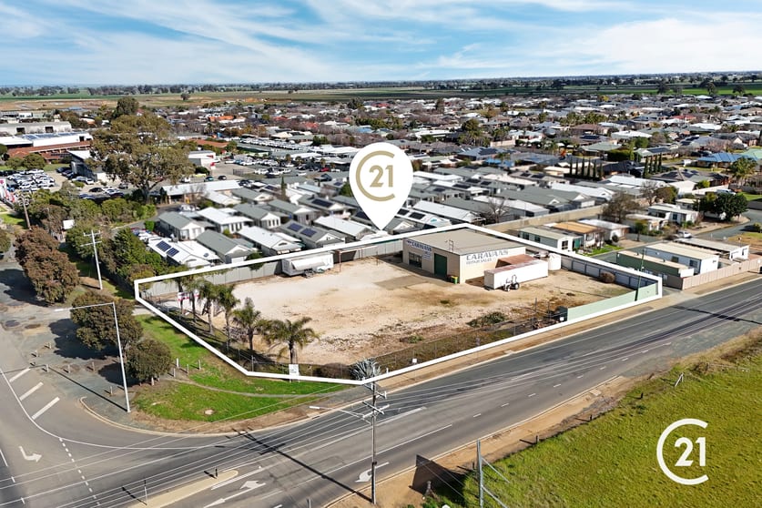 Click to view all images 59 Northern Highway Echuca VIC 3564 - Image 1