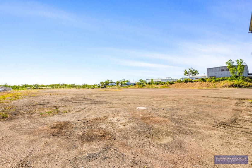 Click to view all images Parkhurst QLD 4702 - Image 2