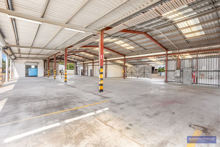 Click to view all images Parkhurst QLD 4702 - Image 3