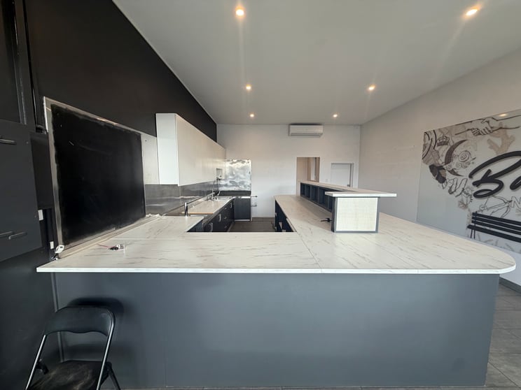 Click to view all images 525A Nepean Highway Bonbeach VIC 3196 - Image 5