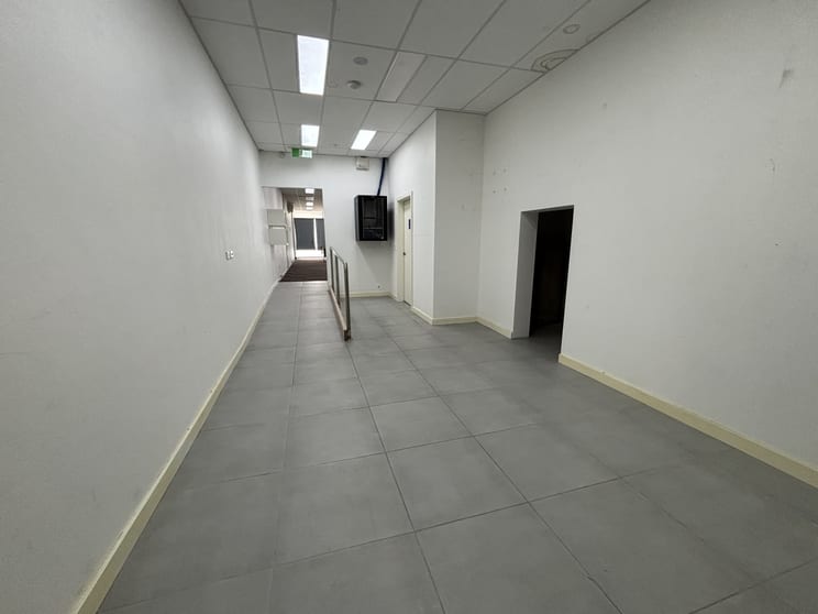 Click to view all images 449 Gardeners Road Rosebery NSW 2018 - Image 4
