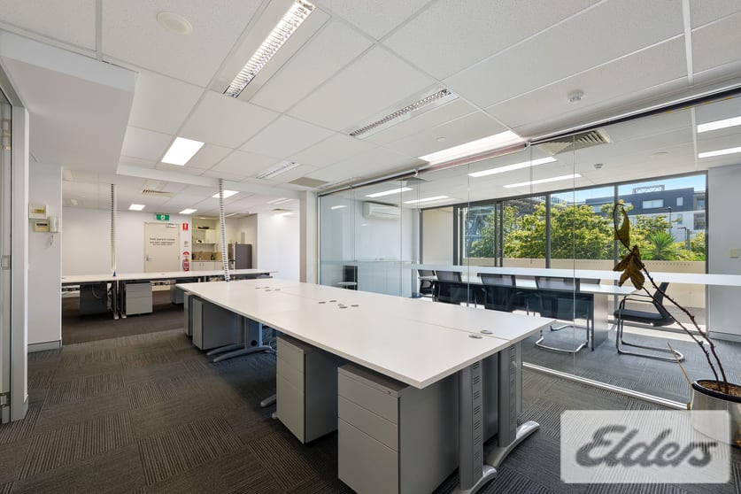 22 Baildon Street Kangaroo Point QLD 4169 - Image 2