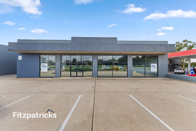 Click to view all images 2/133 Fernleigh Road Wagga Wagga NSW 2650 - Image 3