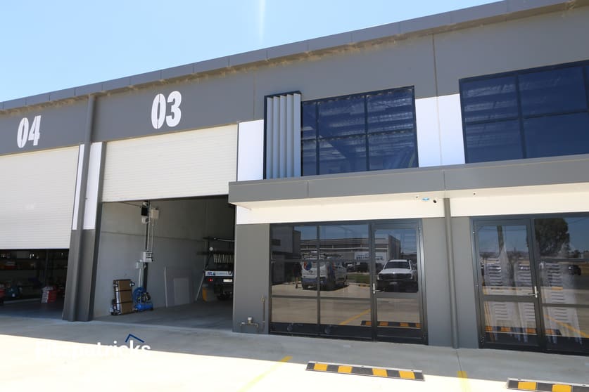 Click to view all images 3/23 Houtman Street Wagga Wagga NSW 2650 - Image 1