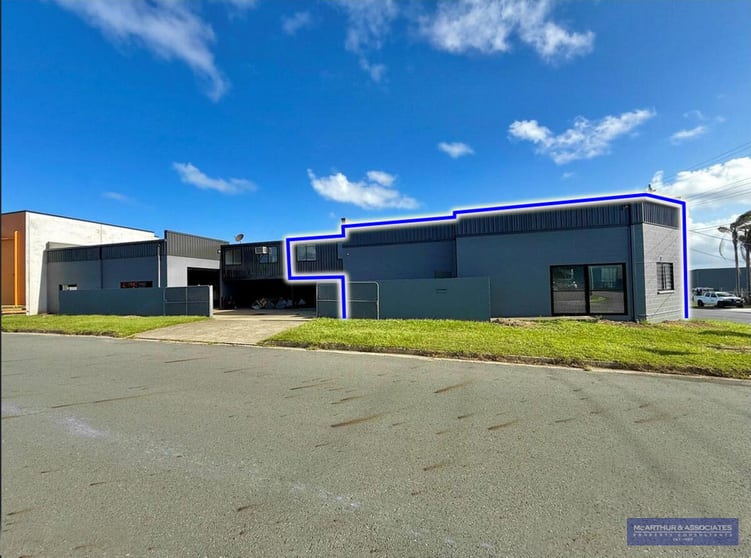 Click to view all images Clontarf QLD 4019 - Image 1