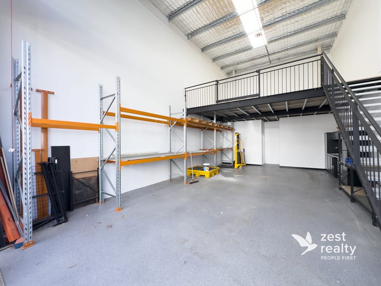 Click to view all images 48 Micro Lane Neerabup WA 6031 - Image 3
