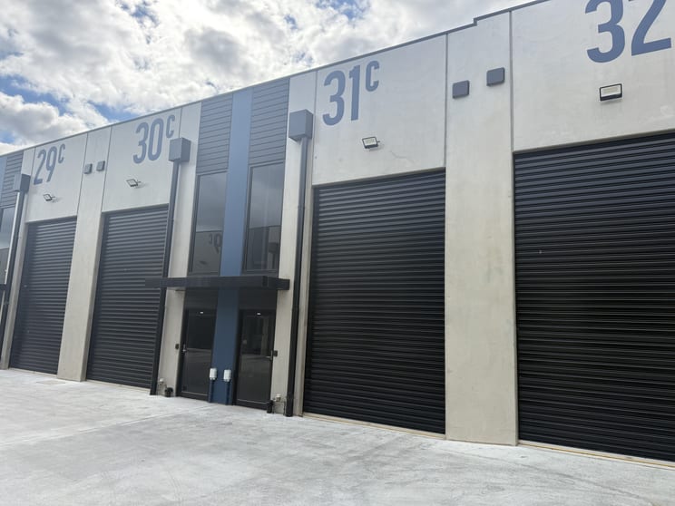 Click to view all images 31c/3a Newlands Road Reservoir VIC 3073 - Image 3