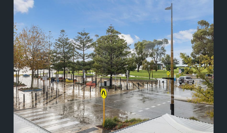 2/9 Railway Terrace Rockingham WA 6168 - Image 3