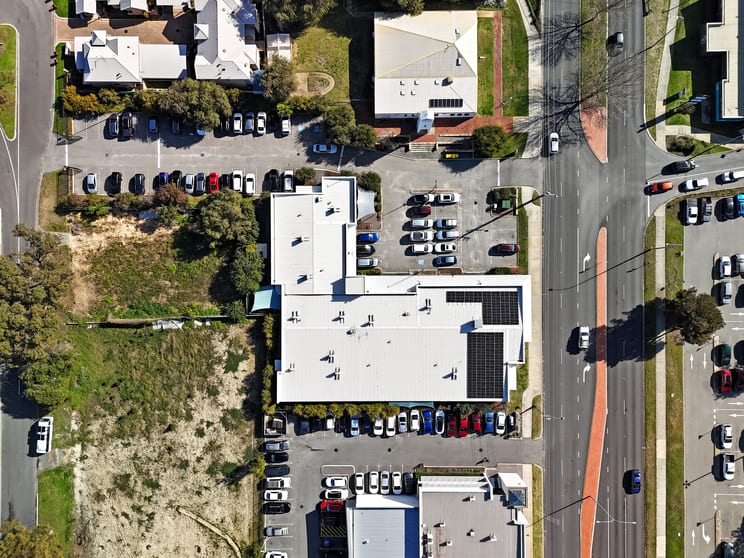 Click to view all images Unit 1 & 2/14 Council Avenue Rockingham WA 6168 - Image 3