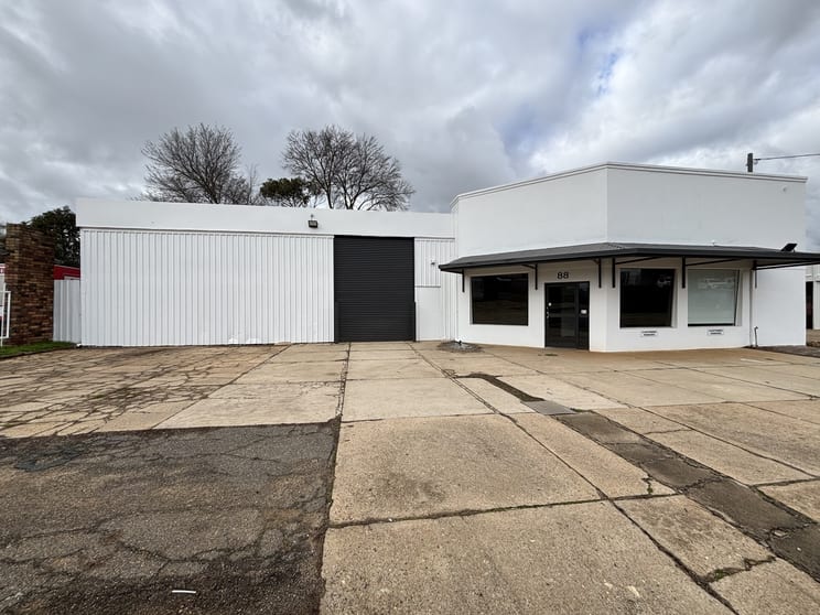 Click to view all images 88 Parker Street Cootamundra NSW 2590 - Image 1