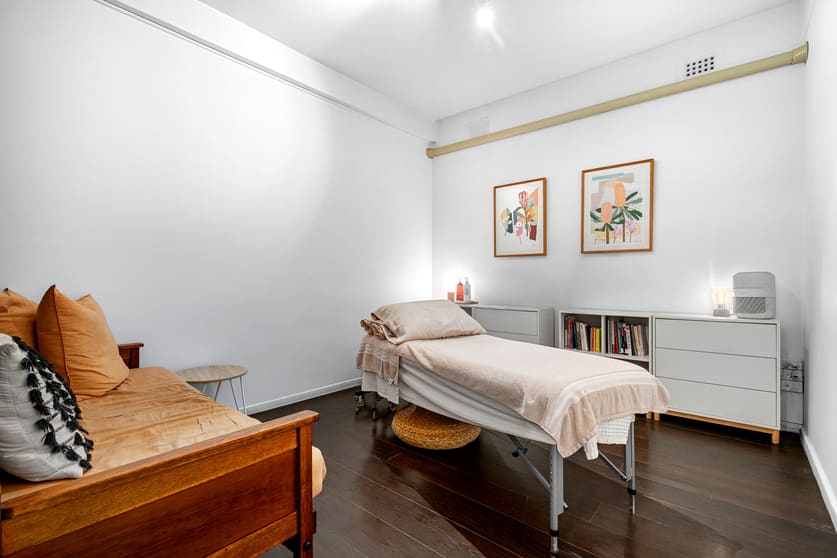 Click to view all images 1 Hartill Law Avenue Bardwell Park NSW 2207 - Image 3