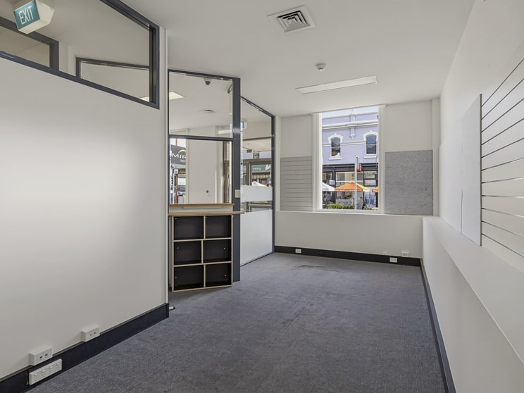 Click to view all images Ground/184 Collins Street Hobart TAS 7000 - Image 3