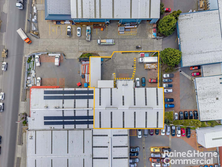 Unit 2/11A Lampton Avenue Derwent Park TAS 7009 - Image 2