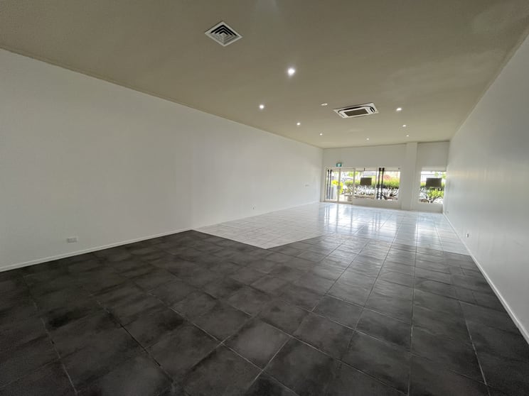 Click to view all images 2/93 Main Street Proserpine QLD 4800 - Image 3