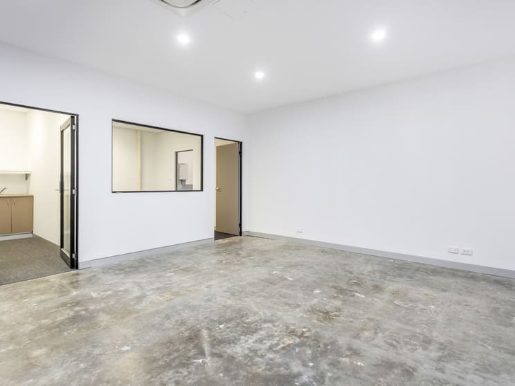 Click to view all images 1/256J New Line Road Dural NSW 2158 - Image 3