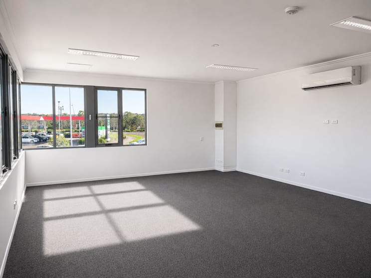 Click to view all images 5/108 John Street Singleton NSW 2330 - Image 3