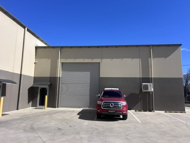 Click to view all images 7/11 Corporation Ave Robin Hill NSW 2795 - Image 2