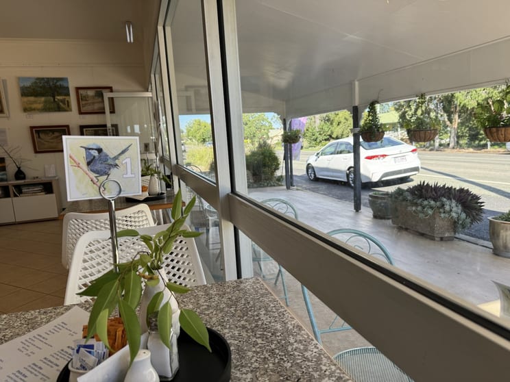 Click to view all images 28 Lister Street Monto QLD 4630 - Image 3