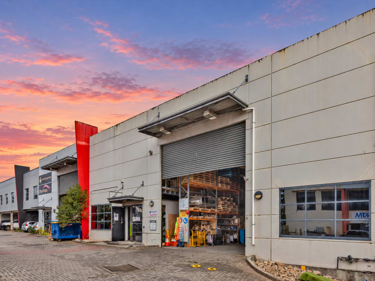 Click to view all images 7/27 Mars Road Lane Cove NSW 2066 - Image 2