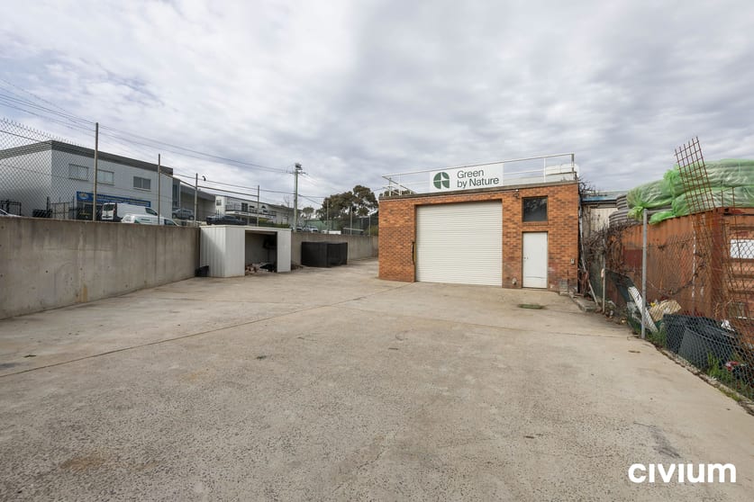 Click to view all images 139 Gilmore Road Queanbeyan NSW 2620 - Image 2