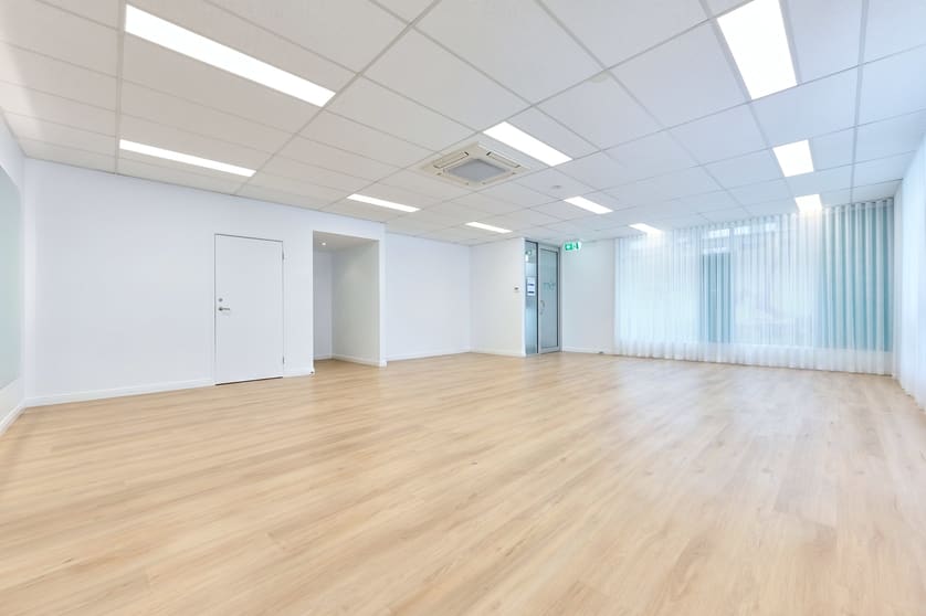 Click to view all images 77 Stubbs Street Kensington VIC 3031 - Image 3