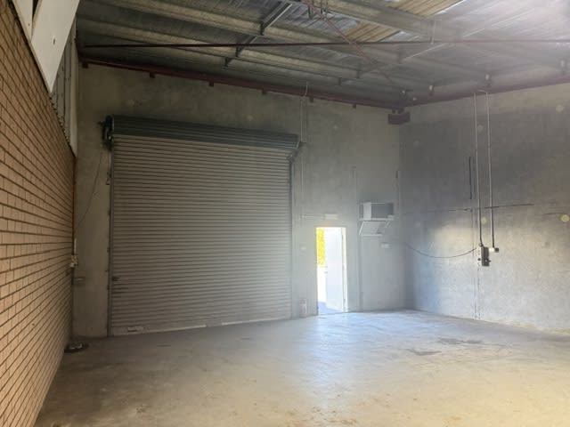 Click to view all images Unit 5/82 King Road East Bunbury WA 6230 - Image 2
