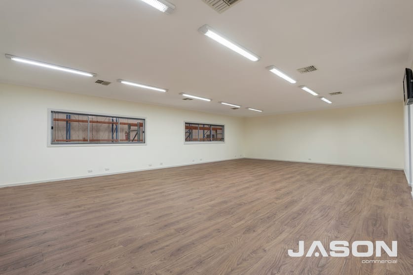 Click to view all images Unit 4/1 Trade Park Drive Tullamarine VIC 3043 - Image 2